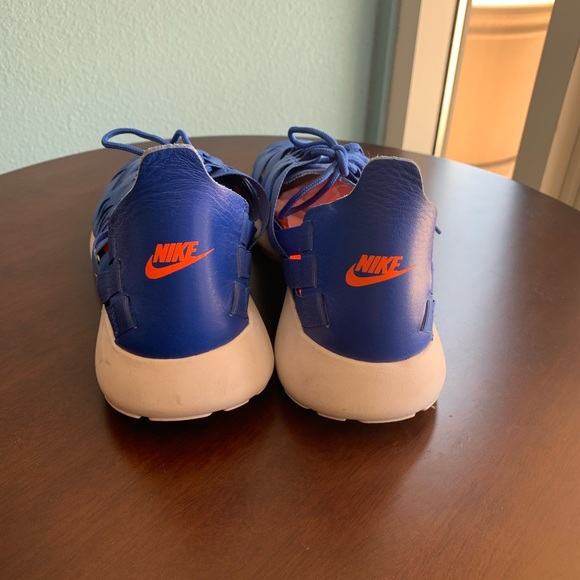Selling this pair of preowned Nike shoes - Picture 3 of 5